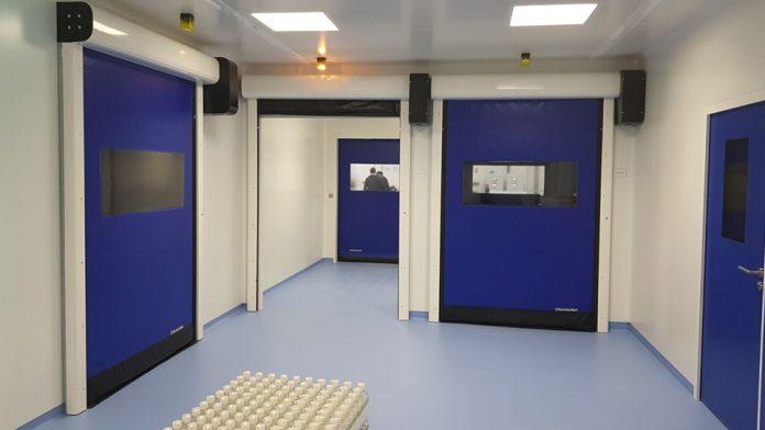 puerta para laboratorio farmaceutico