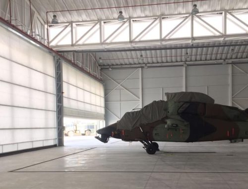 Schnelllauftore für große Öffnungen: Lösungen für Hangars und Werften